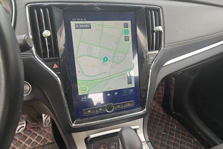 Used Roewe RX5 New Energy 2017 eRX5 50T Hybrid Connected Prestige Flagship Edition Audio And AC Panel