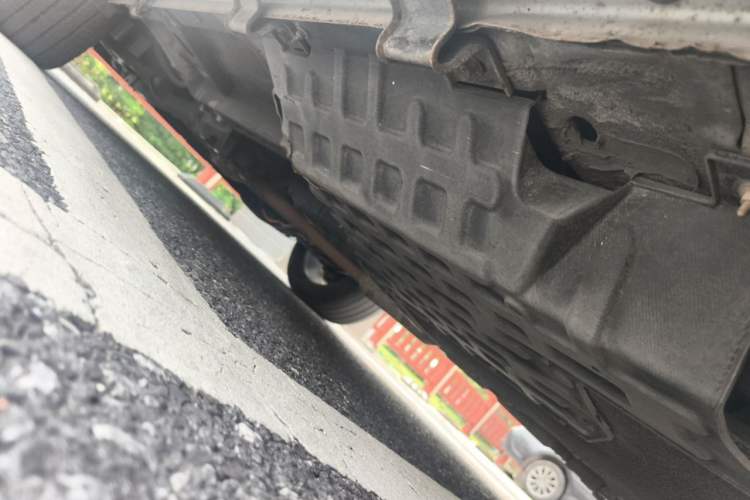 Used Roewe RX5 New Energy 2017 eRX5 50T Hybrid Connected Prestige Flagship Edition Chassis Rear Left