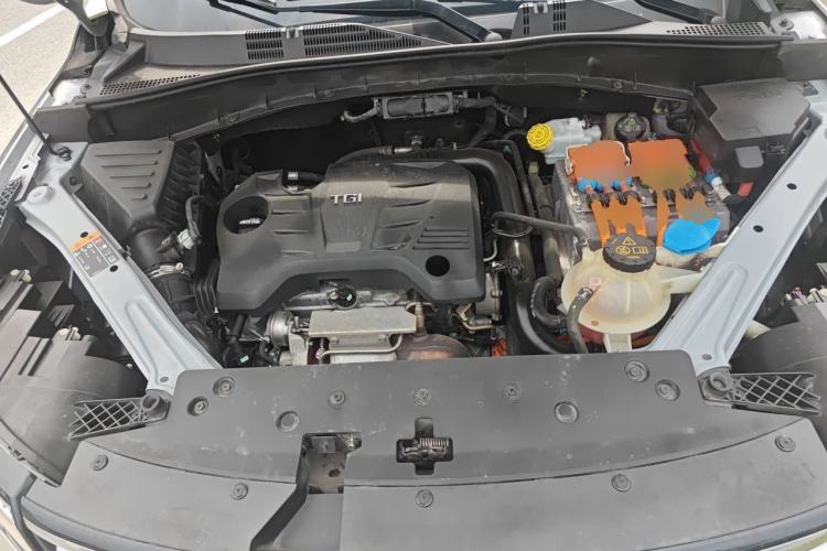 Used Roewe RX5 New Energy 2017 eRX5 50T Hybrid Connected Prestige Flagship Edition Engine Bay
