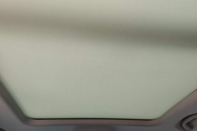 Used Roewe RX5 New Energy 2017 eRX5 50T Hybrid Connected Prestige Flagship Edition Headliner