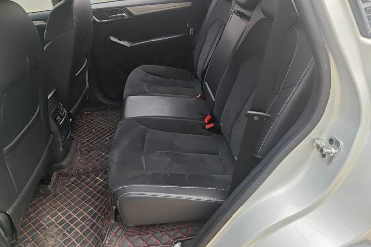 Used Roewe RX5 New Energy 2017 eRX5 50T Hybrid Connected Prestige Flagship Edition Left Rear Seat