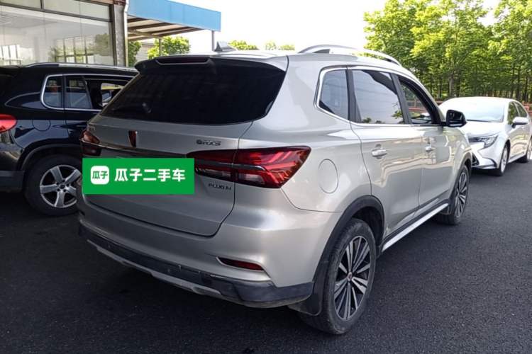 Used Roewe RX5 New Energy 2017 eRX5 50T Hybrid Connected Prestige Flagship Edition Rear Right 45 Deg