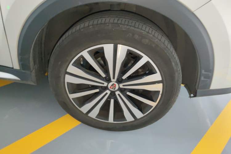 Used Roewe RX5 New Energy 2017 ERX5 EV400 Electric Internet Flagship Edition Right Front Wheel Hub