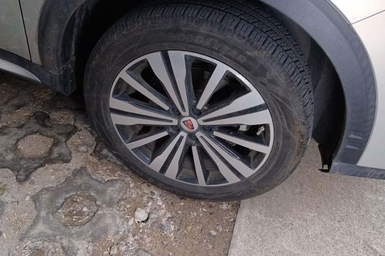 Used Roewe RX5 New Energy 2017 ERX5 EV400 Electric Internet Supreme Edition Right Front Wheel Hub