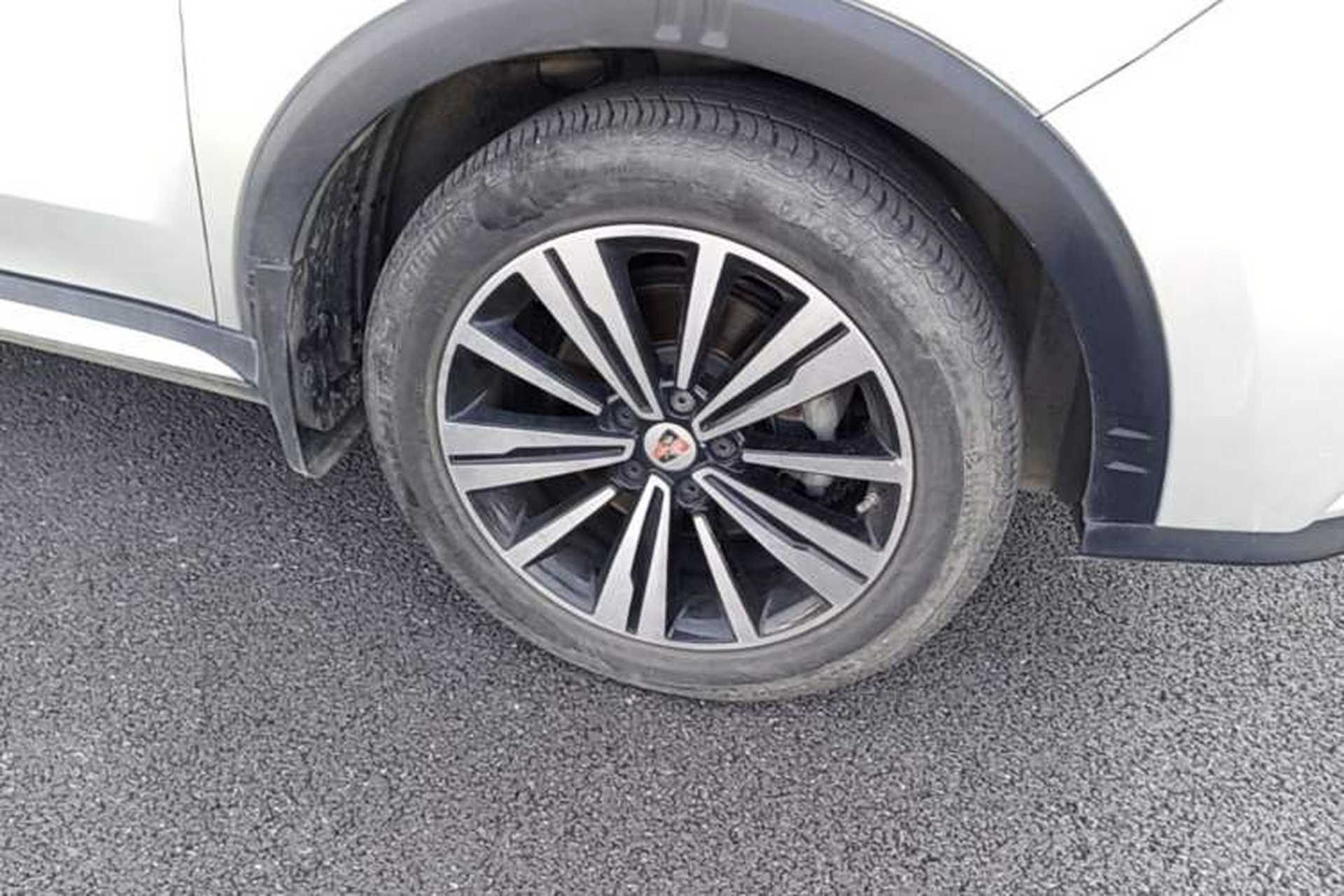 Used Roewe RX5 New Energy 2017 eRX5 50T Hybrid Connected Prestige Flagship Edition Right Front Wheel Hub