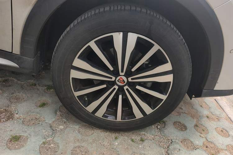 Used Roewe RX5 New Energy 2017 ERX5 EV400 Electric Internet Supreme Edition Right Front Wheel Hub