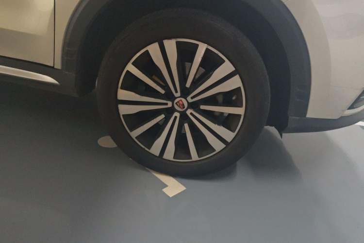 Used Roewe RX5 New Energy 2017 ERX5 EV400 Electric Internet Flagship Edition Right Front Wheel Hub