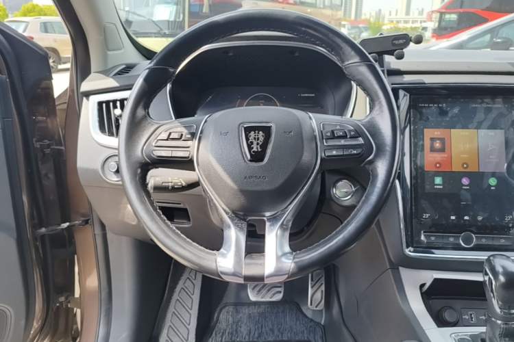Used Roewe RX5 New Energy 2017 eRX5 50T Hybrid Connected Prestige Flagship Edition Steering Wheel