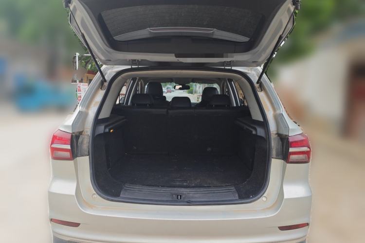 Used Roewe RX5 New Energy 2017 eRX5 50T Hybrid Connected Prestige Flagship Edition Trunk