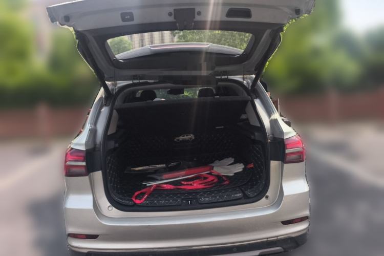 Used Roewe RX5 New Energy 2017 eRX5 50T Hybrid Connected Prestige Flagship Edition Trunk