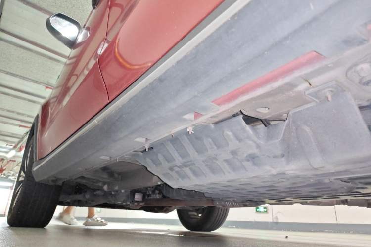 Used Roewe RX5 New Energy 2017 eRX5 50T Hybrid Connected Prestige Flagship Edition Chassis Rear Left