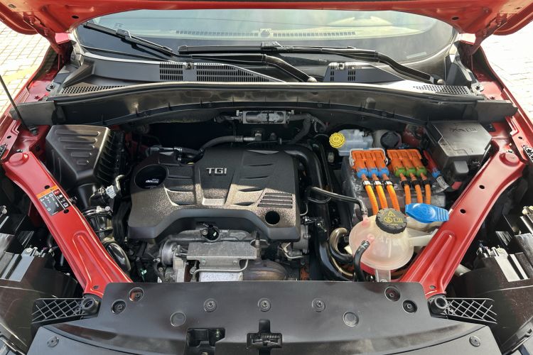 Used Roewe RX5 New Energy 2017 eRX5 50T Hybrid Connected Prestige Flagship Edition Engine Bay