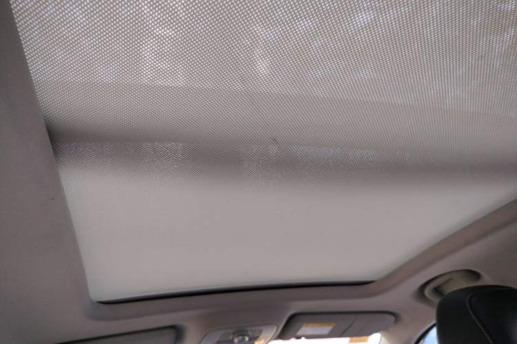 Used Roewe RX5 New Energy 2017 eRX5 50T Hybrid Connected Prestige Flagship Edition Headliner