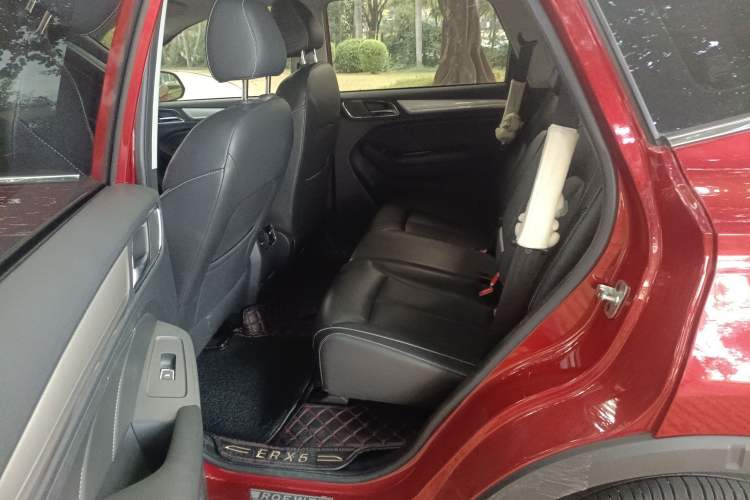 Used Roewe RX5 New Energy 2017 eRX5 50T Hybrid Connected Prestige Flagship Edition Interior 1