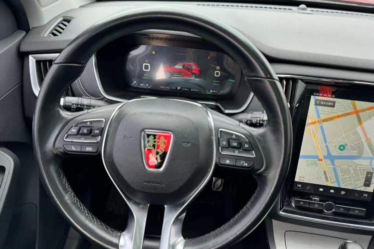 Used Roewe RX5 New Energy 2017 eRX5 50T Hybrid Connected Prestige Flagship Edition Interior 1