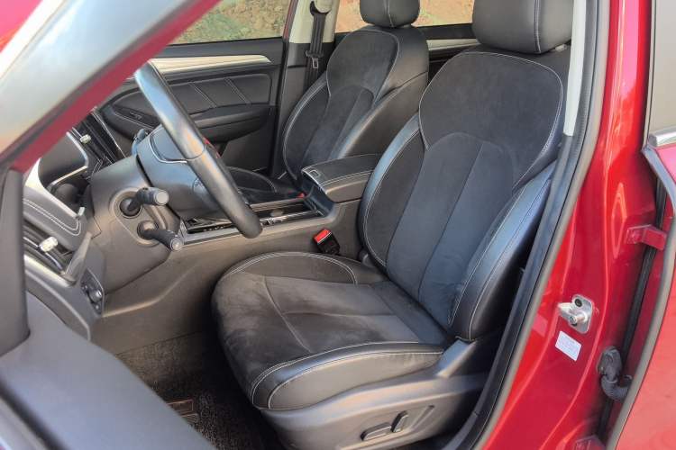 Used Roewe RX5 New Energy 2017 eRX5 50T Hybrid Connected Prestige Flagship Edition Left Front Seat