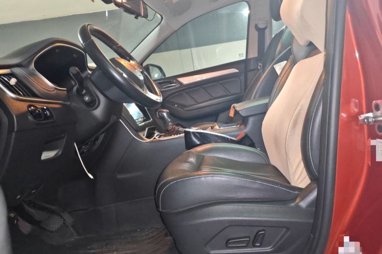 Used Roewe RX5 New Energy 2017 eRX5 50T Hybrid Connected Prestige Flagship Edition Left Front Seat