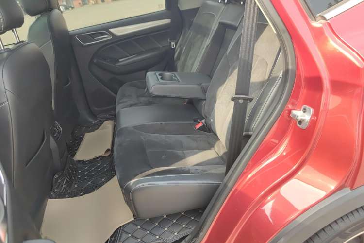 Used Roewe RX5 New Energy 2017 eRX5 50T Hybrid Connected Prestige Flagship Edition Left Rear Seat