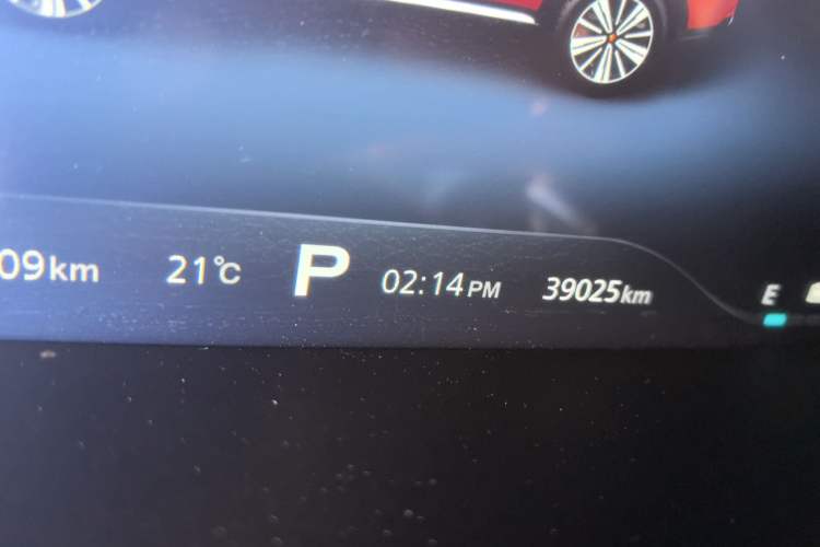 Used Roewe RX5 New Energy 2017 eRX5 50T Hybrid Connected Prestige Flagship Edition Odometer Close Up
