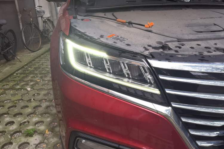 Used Roewe RX5 New Energy 2017 ERX5 EV400 Electric Internet Supreme Edition Right Front Headlight