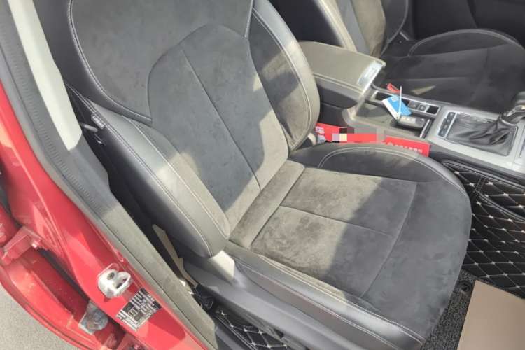 Used Roewe RX5 New Energy 2017 eRX5 50T Hybrid Connected Prestige Flagship Edition Right Front Seat