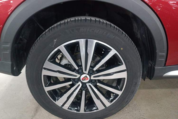 Used Roewe RX5 New Energy 2017 eRX5 50T Hybrid Connected Prestige Flagship Edition Right Rear Wheel Hub