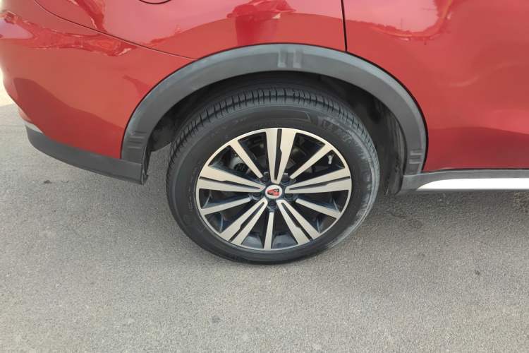 Used Roewe RX5 New Energy 2017 eRX5 50T Hybrid Connected Prestige Flagship Edition Right Rear Wheel Hub