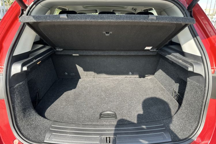 Used Roewe RX5 New Energy 2017 eRX5 50T Hybrid Connected Prestige Flagship Edition Trunk