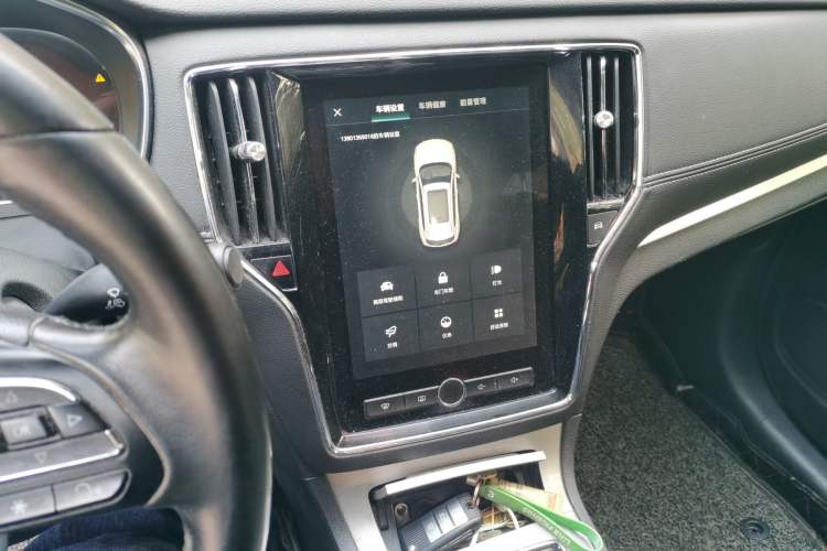 Used Roewe RX5 New Energy 2017 ERX5 EV400 Electric Internet Luxury Edition Audio And AC Panel