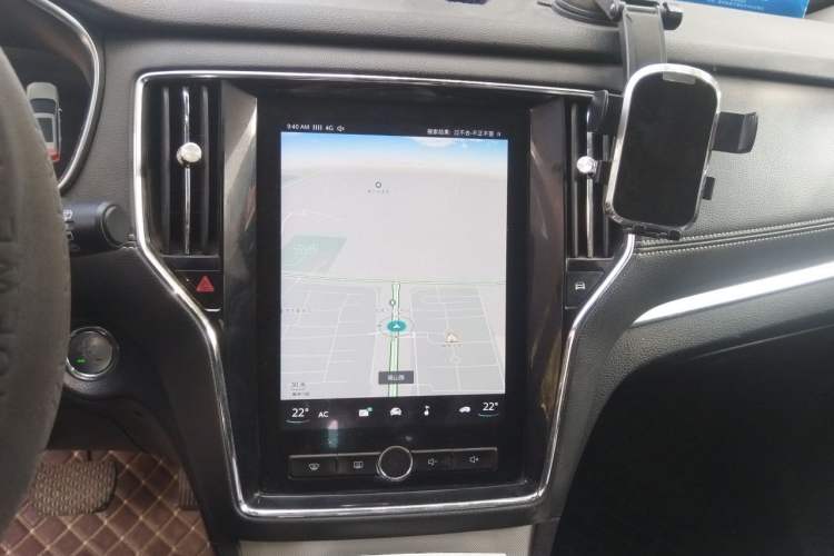 Used Roewe RX5 New Energy 2017 eRX5 50T Hybrid Connected Prestige Flagship Edition Audio And AC Panel