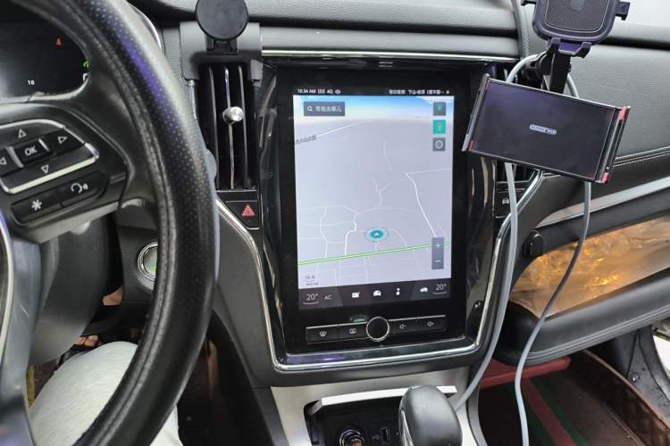 Used Roewe RX5 New Energy 2017 eRX5 50T Hybrid Connected Prestige Flagship Edition Audio And AC Panel
