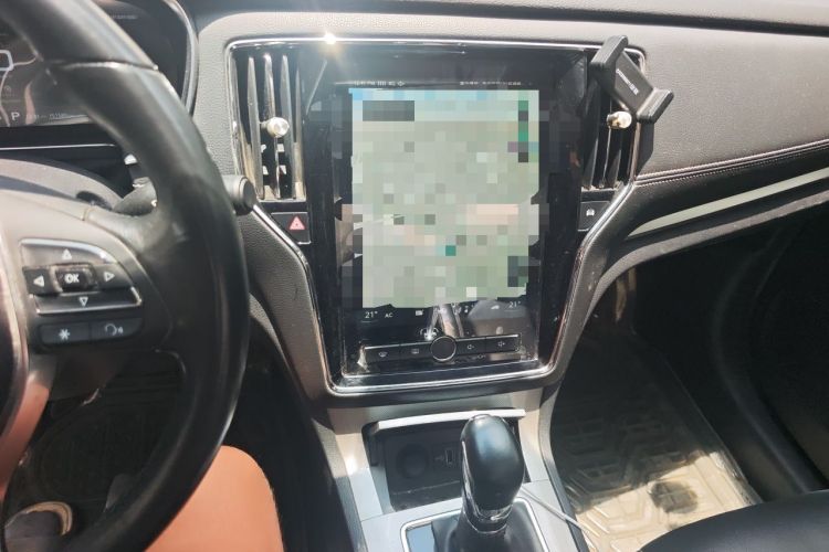 Used Roewe RX5 New Energy 2017 eRX5 50T Hybrid Connected Prestige Flagship Edition Audio And AC Panel