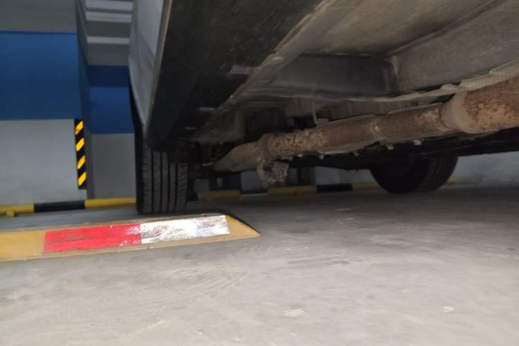 Used Roewe RX5 New Energy 2017 eRX5 50T Hybrid Connected Prestige Flagship Edition Chassis Front Right