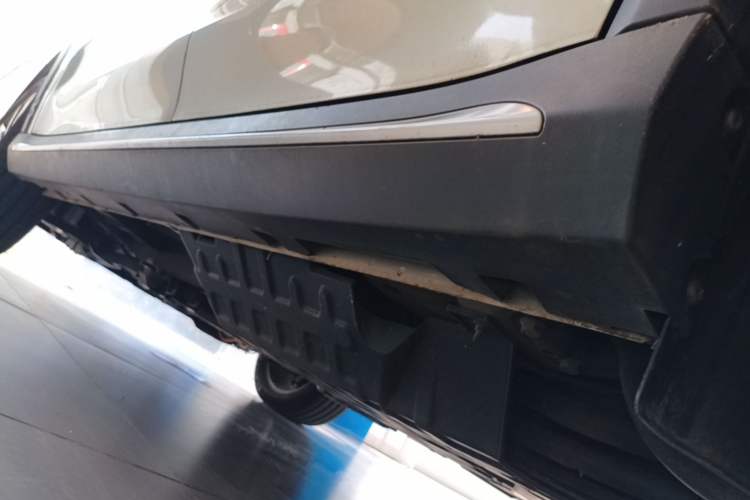Used Roewe RX5 New Energy 2017 eRX5 50T Hybrid Connected Prestige Flagship Edition Chassis Rear Left