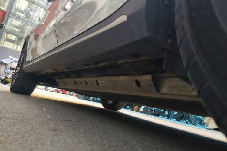 Used Roewe RX5 New Energy 2017 ERX5 EV400 Electric Internet Supreme Edition Chassis Rear Left