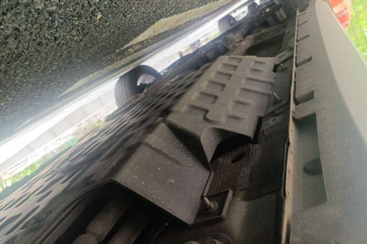 Used Roewe RX5 New Energy 2017 eRX5 50T Hybrid Connected Prestige Flagship Edition Chassis Rear Left
