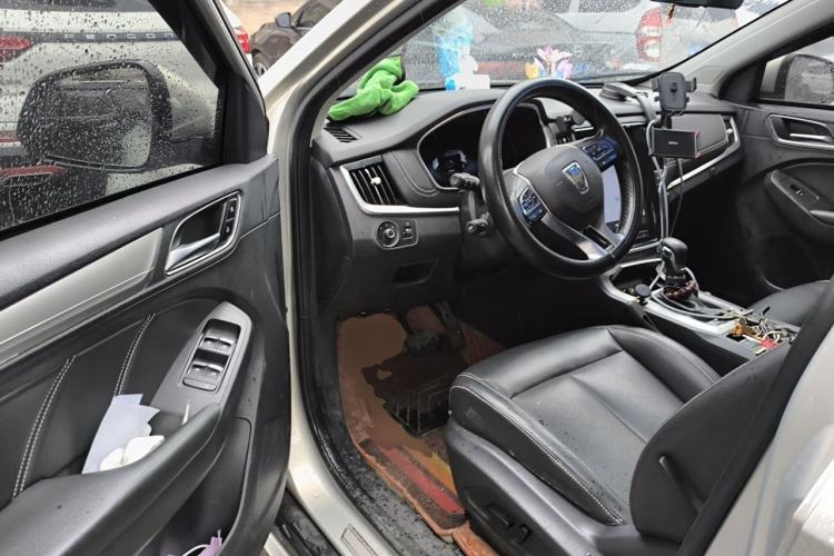 Used Roewe RX5 New Energy 2017 eRX5 50T Hybrid Connected Prestige Flagship Edition Driver Seat
