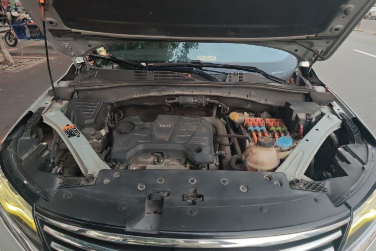 Used Roewe RX5 New Energy 2017 eRX5 50T Hybrid Connected Prestige Flagship Edition Engine Bay