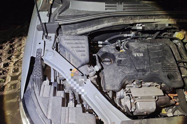 Used Roewe RX5 New Energy 2017 eRX5 50T Hybrid Connected Prestige Flagship Edition Engine Bay Right