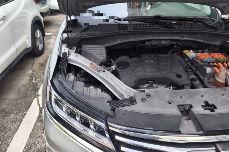 Used Roewe RX5 New Energy 2017 eRX5 50T Hybrid Connected Prestige Flagship Edition Engine Bay Right