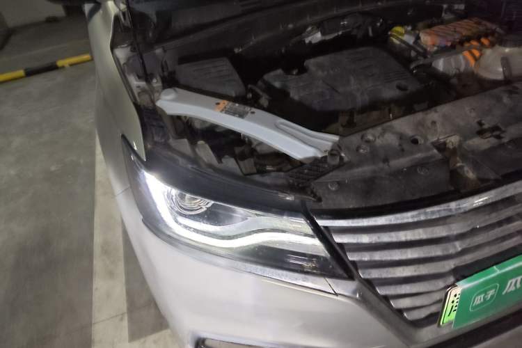 Used Roewe RX5 New Energy 2017 eRX5 50T Hybrid Connected Prestige Flagship Edition Engine Bay Right