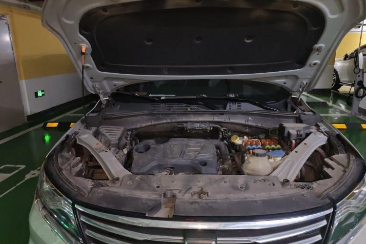 Used Roewe RX5 New Energy 2017 eRX5 50T Hybrid Connected Prestige Flagship Edition Engine Bay Right