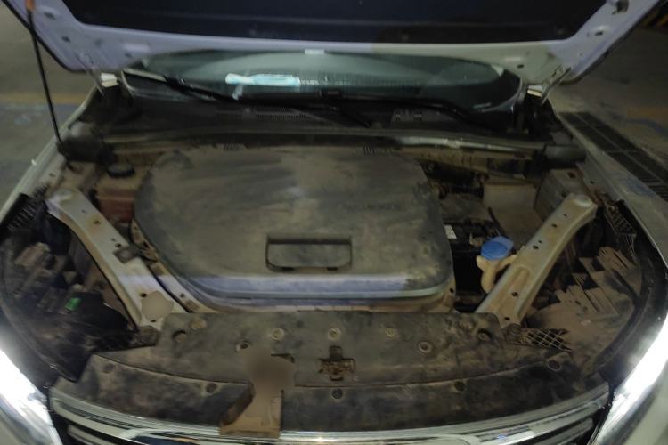 Used Roewe RX5 New Energy 2017 ERX5 EV400 Electric Internet Supreme Edition Engine Bay