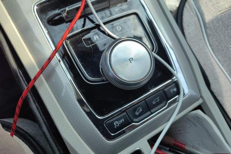 Used Roewe RX5 New Energy 2017 ERX5 EV400 Electric Internet Supreme Edition Gear Lever
