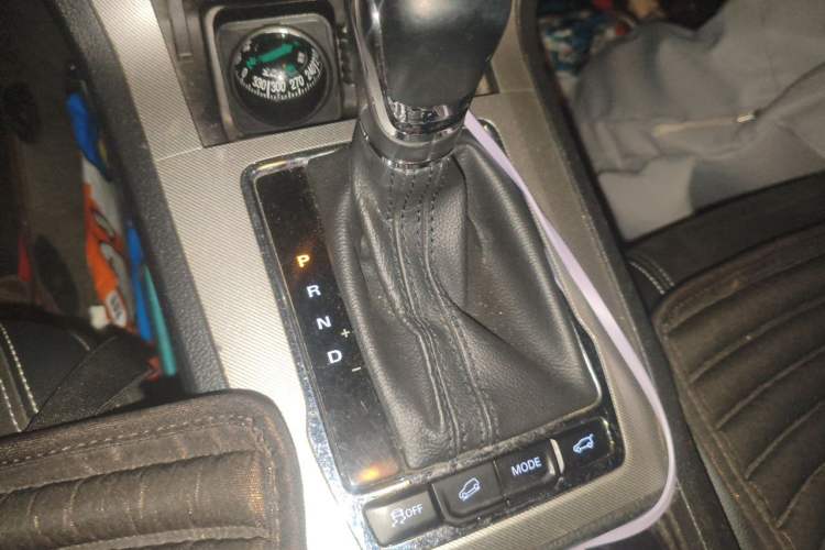 Used Roewe RX5 New Energy 2017 eRX5 50T Hybrid Connected Prestige Flagship Edition Gear Lever