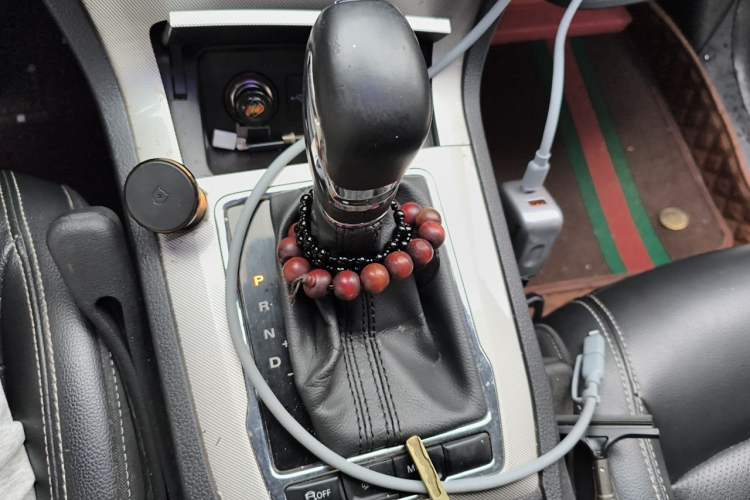 Used Roewe RX5 New Energy 2017 eRX5 50T Hybrid Connected Prestige Flagship Edition Gear Lever