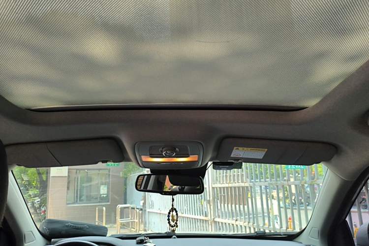 Used Roewe RX5 New Energy 2017 eRX5 50T Hybrid Connected Prestige Flagship Edition Headliner