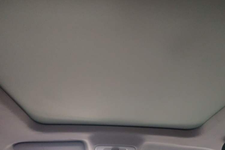 Used Roewe RX5 New Energy 2017 eRX5 50T Hybrid Connected Prestige Flagship Edition Headliner