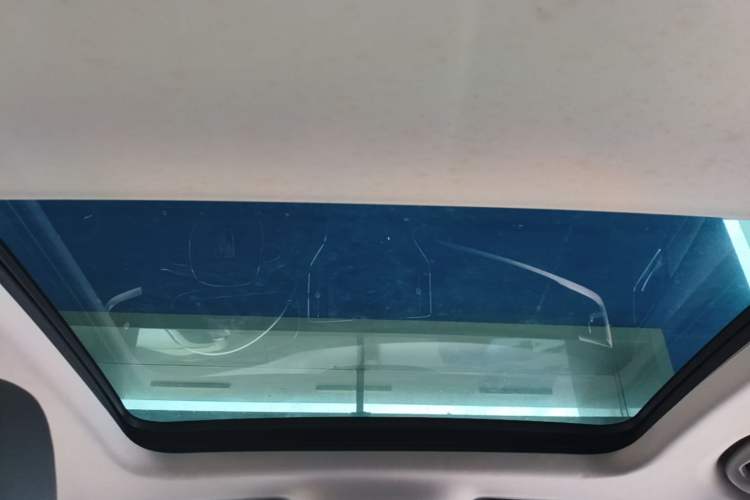 Used Roewe RX5 New Energy 2017 eRX5 50T Hybrid Connected Prestige Flagship Edition Headliner