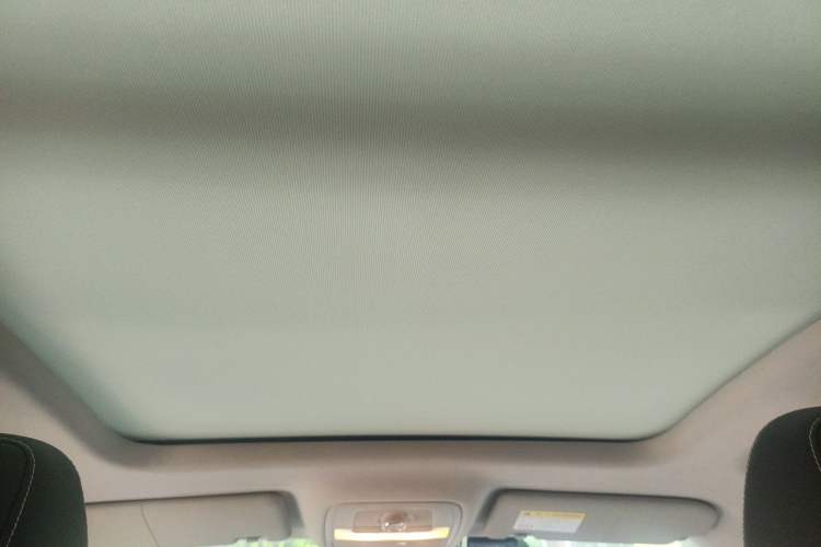 Used Roewe RX5 New Energy 2017 eRX5 50T Hybrid Connected Prestige Flagship Edition Headliner